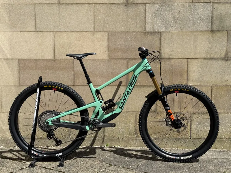 2nd Hand Santa Cruz Megatower CC Custom Medium Mountain Bike 2020 Mint Green