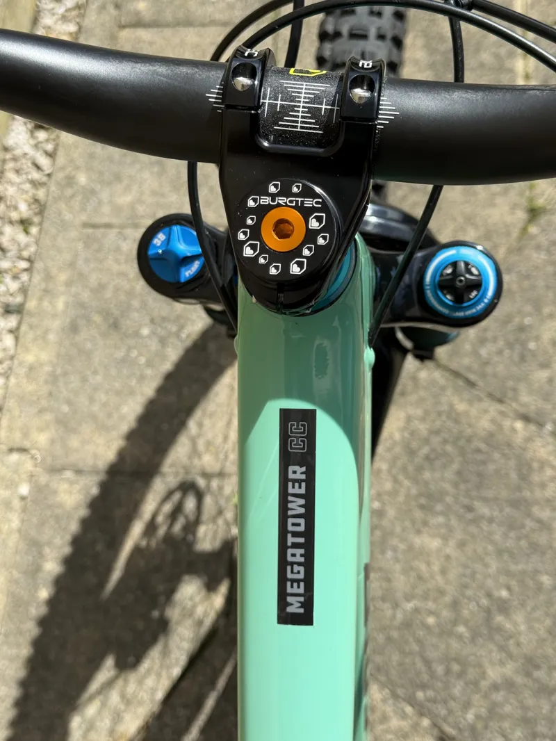 2nd Hand Santa Cruz Megatower CC Custom Medium Mountain Bike 2020 Mint Green-4