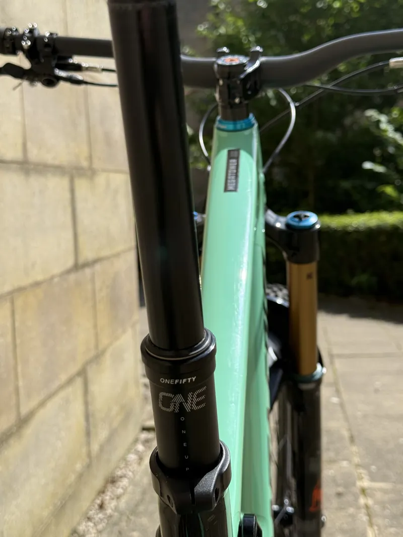 2nd Hand Santa Cruz Megatower CC Custom Medium Mountain Bike 2020 Mint Green-9