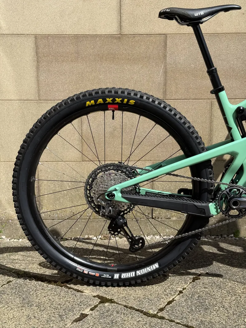 2nd Hand Santa Cruz Megatower CC Custom Medium Mountain Bike 2020 Mint Green-11