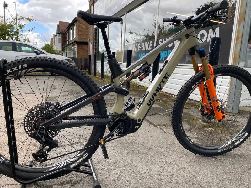 Ex Display Whyte E-Lyte 150 Works Medium Electric Bike 2026 Gloss Olive/UD Carbon