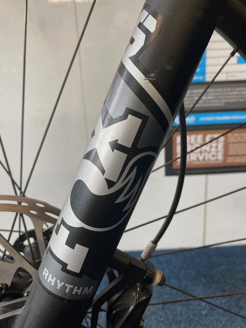 2nd Hand Specialized Levo SL Comp Carbon S5 Electric Bikes 2024 Doppio/Sand/Silver-3