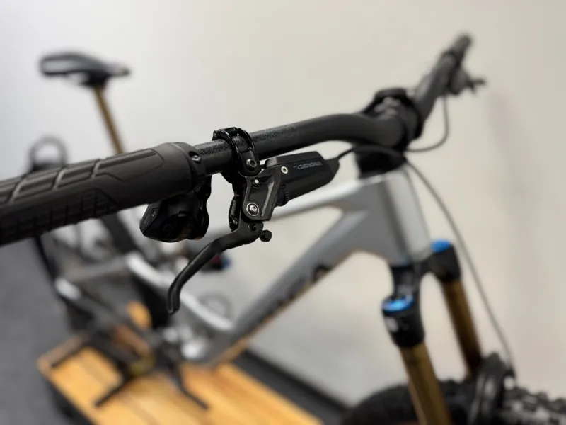 Ex Demo Orbea Occam LT M-team Custom Large Mountain Bike 2024 Silver-3