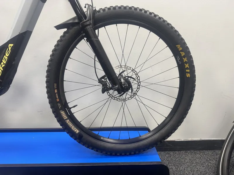 EX DEMO Orbea Wild M10 Small Electric Bike 2023 Halo Silver/Tanzanite Carbon View-1