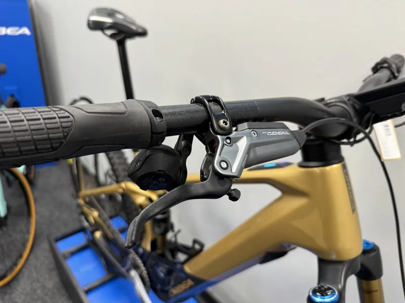 EX DEMO Orbea Wild M11 AXS Large Electric Bike 2024 Custom Gold-5