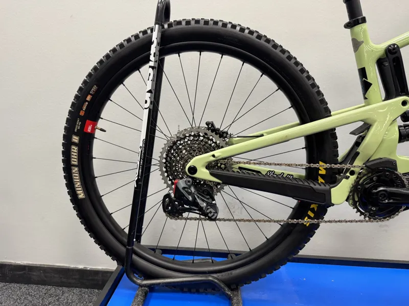 2nd Hand Santa Cruz Heckler CC X01 AXS RSV 29in Large Electric Bike 2023 Green-3