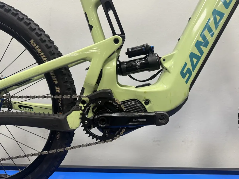 2nd Hand Santa Cruz Heckler C Large Custom Electric Bike Green-2