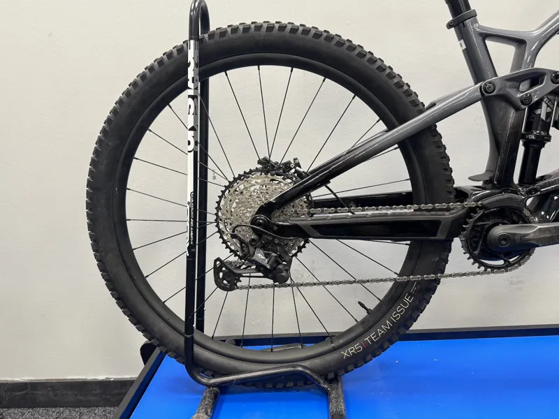 EX DEMO Trek Fuel EXE 9.7 SLX/XT Medium Electric Bike 2023 Matte Galactic Grey to Black Fade-3