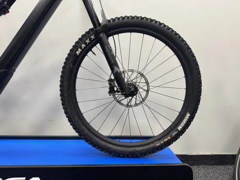 2nd Hand Specialized Levo Alloy S5 Electric Bike 2025 Black/Light Silver/Black-1