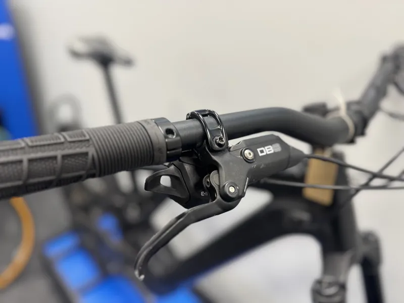 2nd Hand Specialized Levo Alloy S5 Electric Bike 2025 Black/Light Silver/Black-5