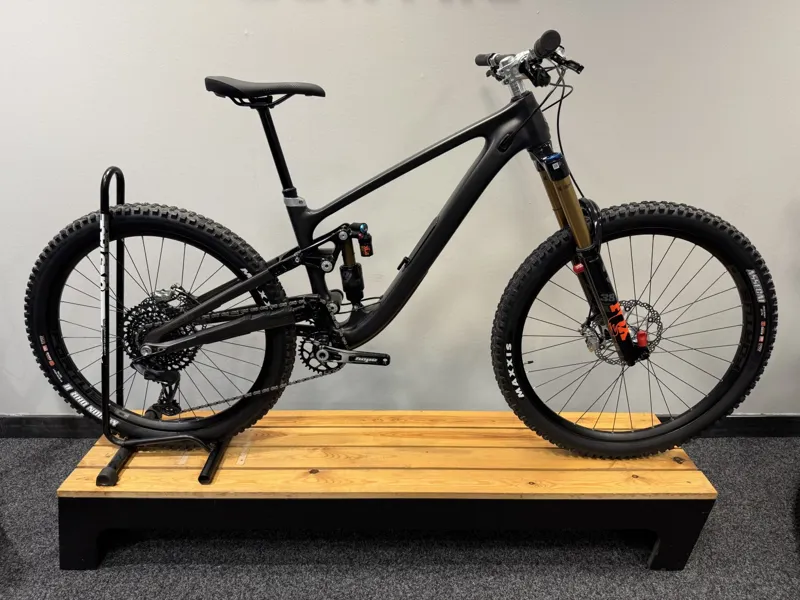 Hope HB916 GX Mullet Fox Custom H2 Mountain Bike 2023 Carbon/Silver