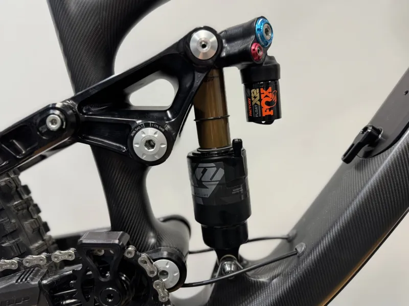 Hope HB916 GX Mullet Fox Custom H2 Mountain Bike 2023 Carbon/Silver-8