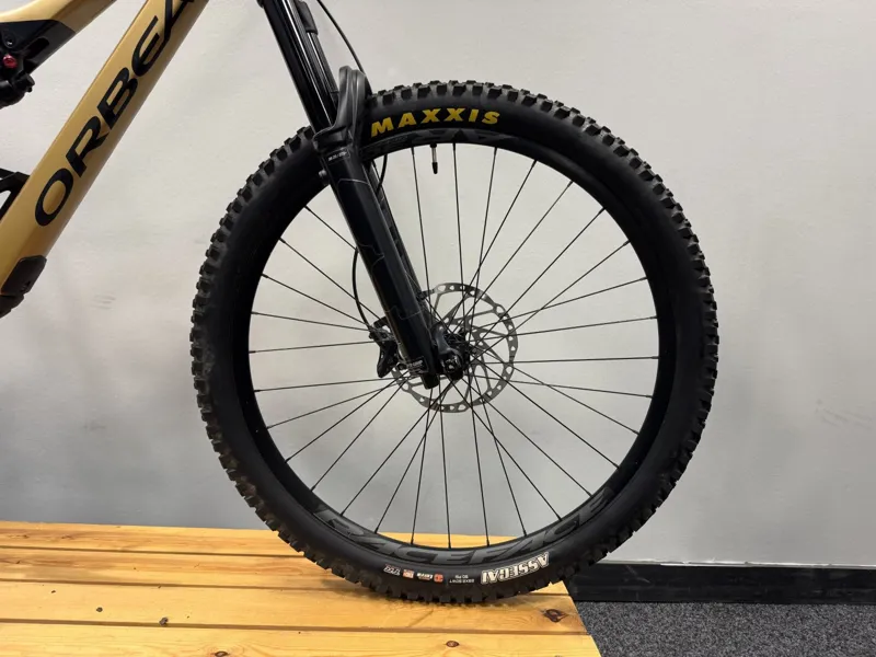 Ex Demo Orbea Rallon M20 Large Mountain Bike 2022 Golden Sand/Black-4