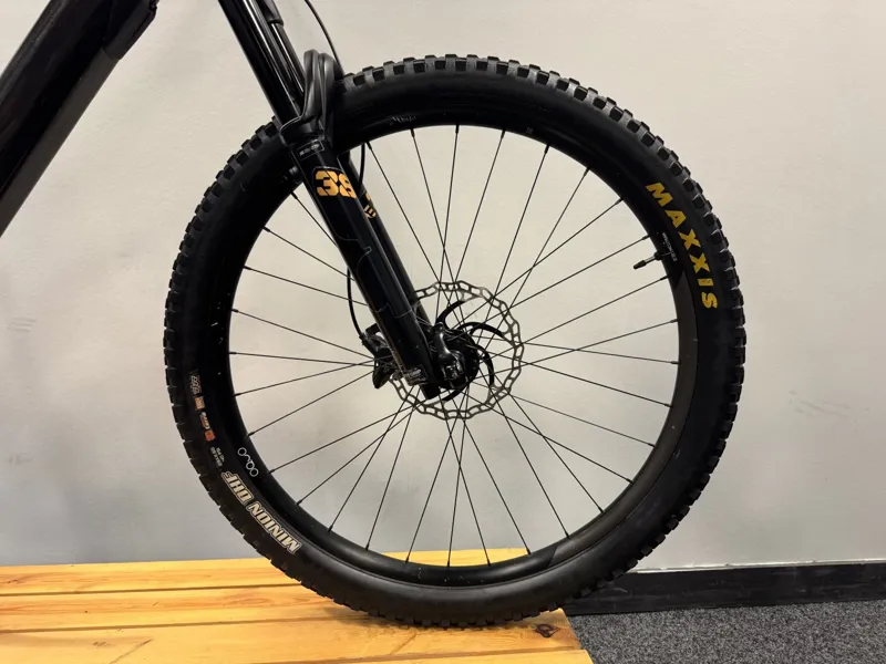 Ex Demo Orbea Wild M10 XL Electric Bike 2023 Cosmic Carbon View-2