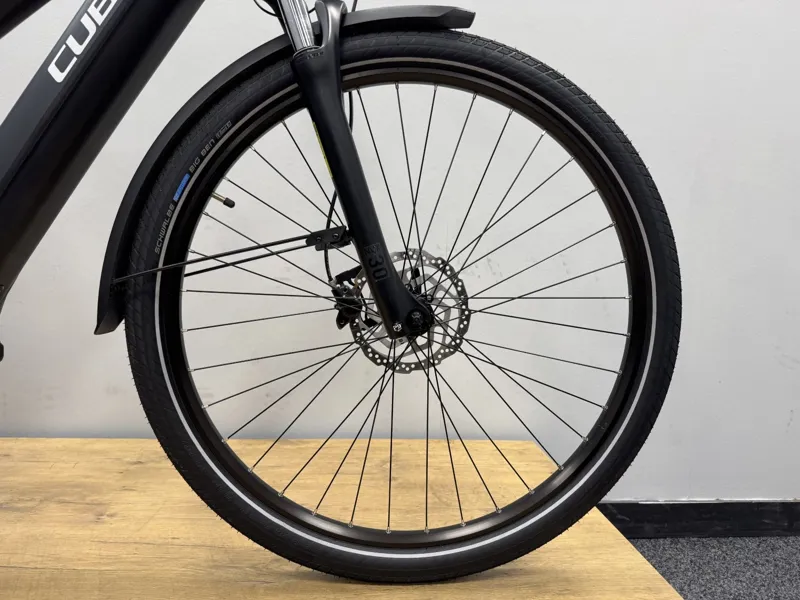 Ex Demo Cube Touring Hybrid One 500 Trapeze Medium 2024 Grey/White-2