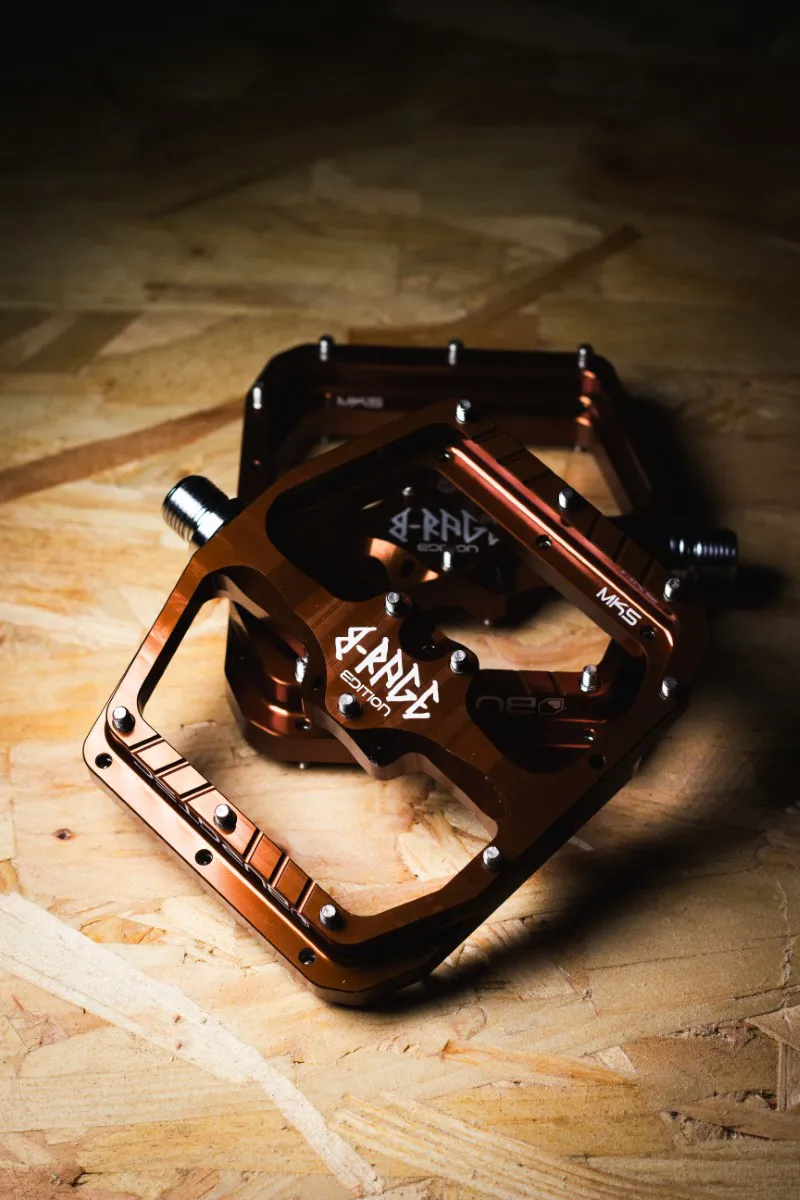 Burgtec Penthouse Flat MK5 B-Rage Edition Pedals Kash Bronze-1