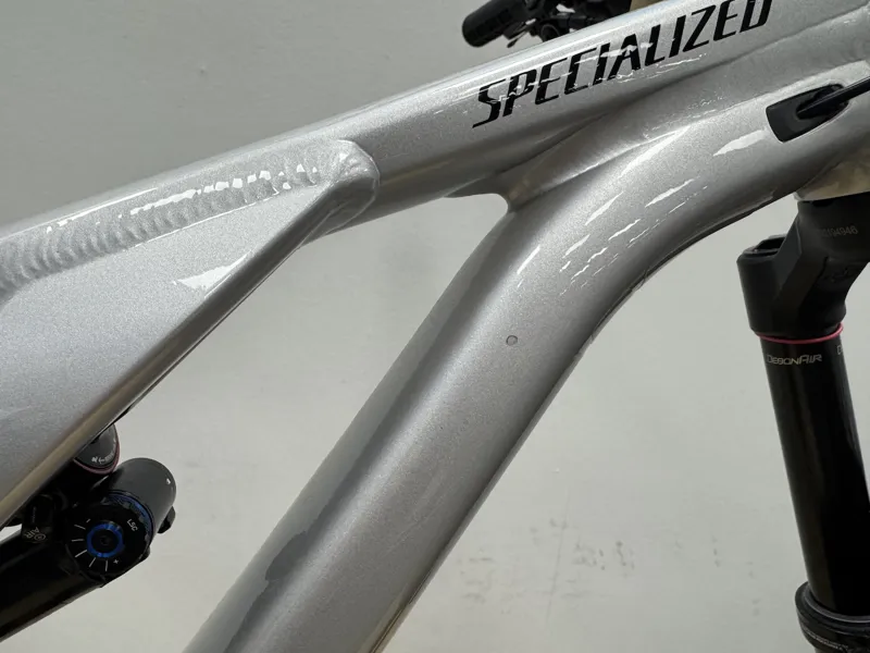 Ex Display Specialized Stumpjumper EVO Elite S2 Mountain Bike 2024 Gloss Silver Dust/Black Tint-2