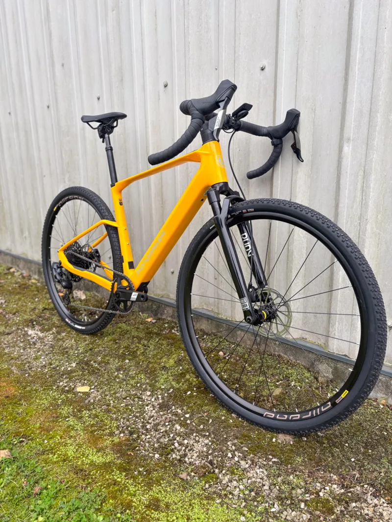 EX Display Mondraker Dusty RR M/L 2026 Electric Bike Yellow-1
