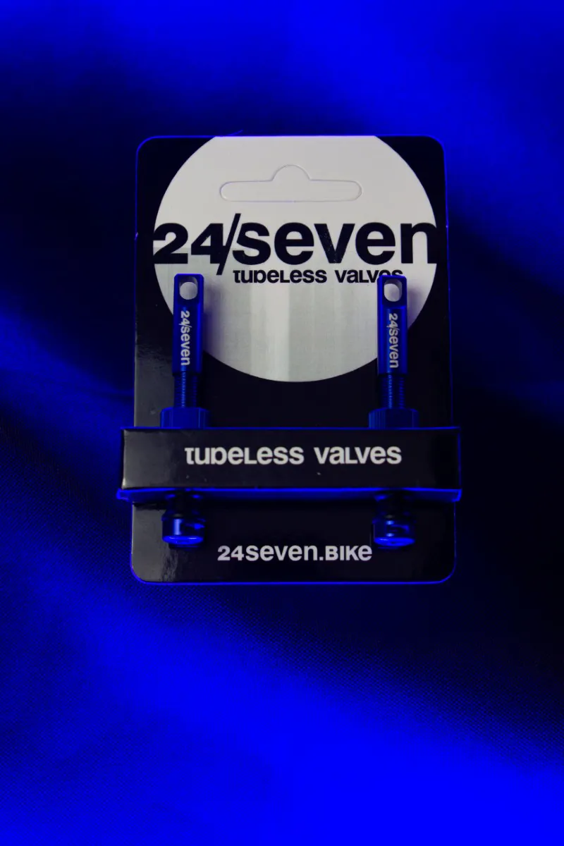 24Seven Tubeless Valves 44mm Blue-1