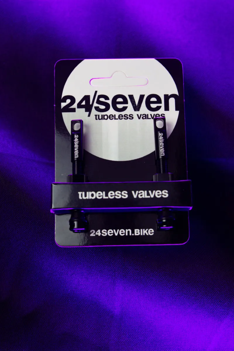 24Seven Tubeless Valves 44mm Black-1