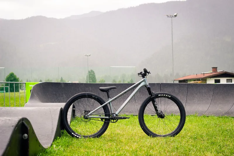 Merida Dirt 700 Dirt Jump Bike 2026 Silk Transparent Blue/Silver-1