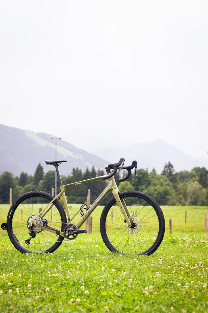 Merida Silex 7000 Gravel Bike 2026 Low Key Green/Gunmetal Grey-1