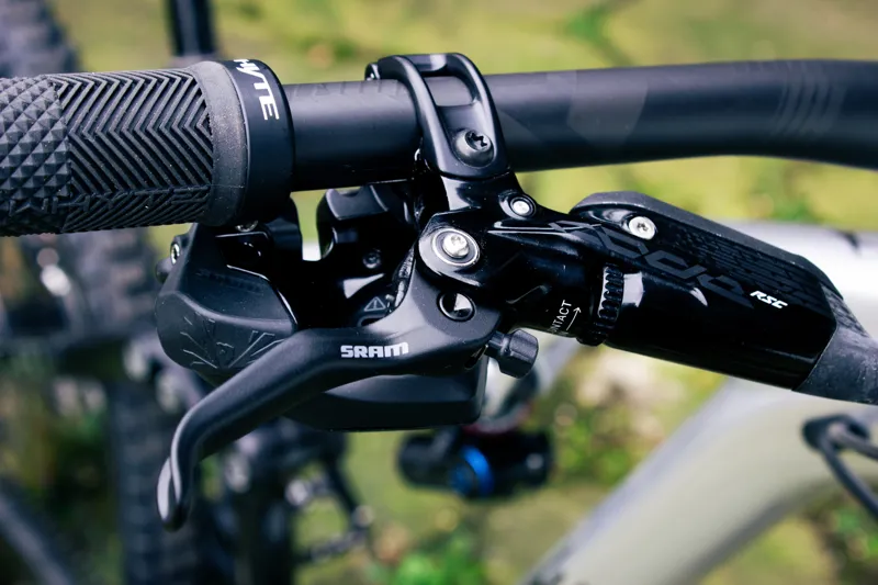 Whyte G-180 Works Mountain Bike 2026 Silver/Black-7