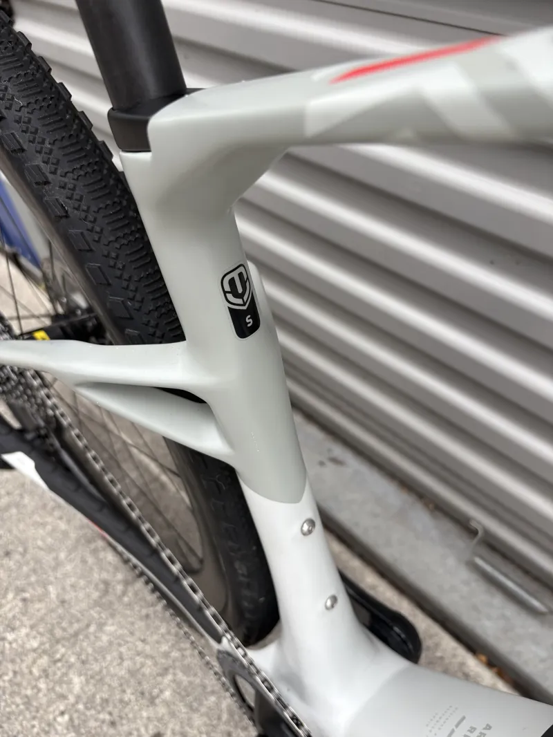 EX DEMO Mondraker Arid Carbon RR Small Gravel Bike 2025 Bunker Grey-4