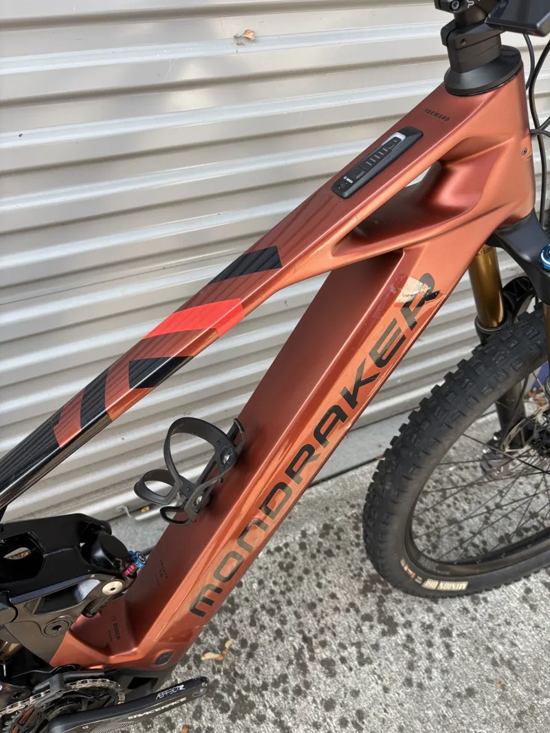 EX DEMO Mondraker Crafty Carbon RR Large Electric Bike 2025 Earth Red-3