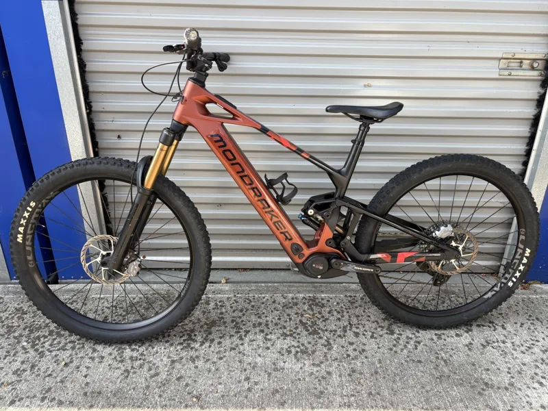 EX DEMO Mondraker Crafty Carbon RR Large Electric Bike 2025 Earth Red-4