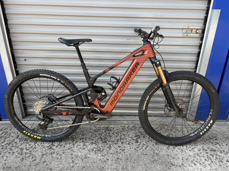 EX DEMO Mondraker Crafty Carbon RR Medium Electric Bike 2025 Earth Red