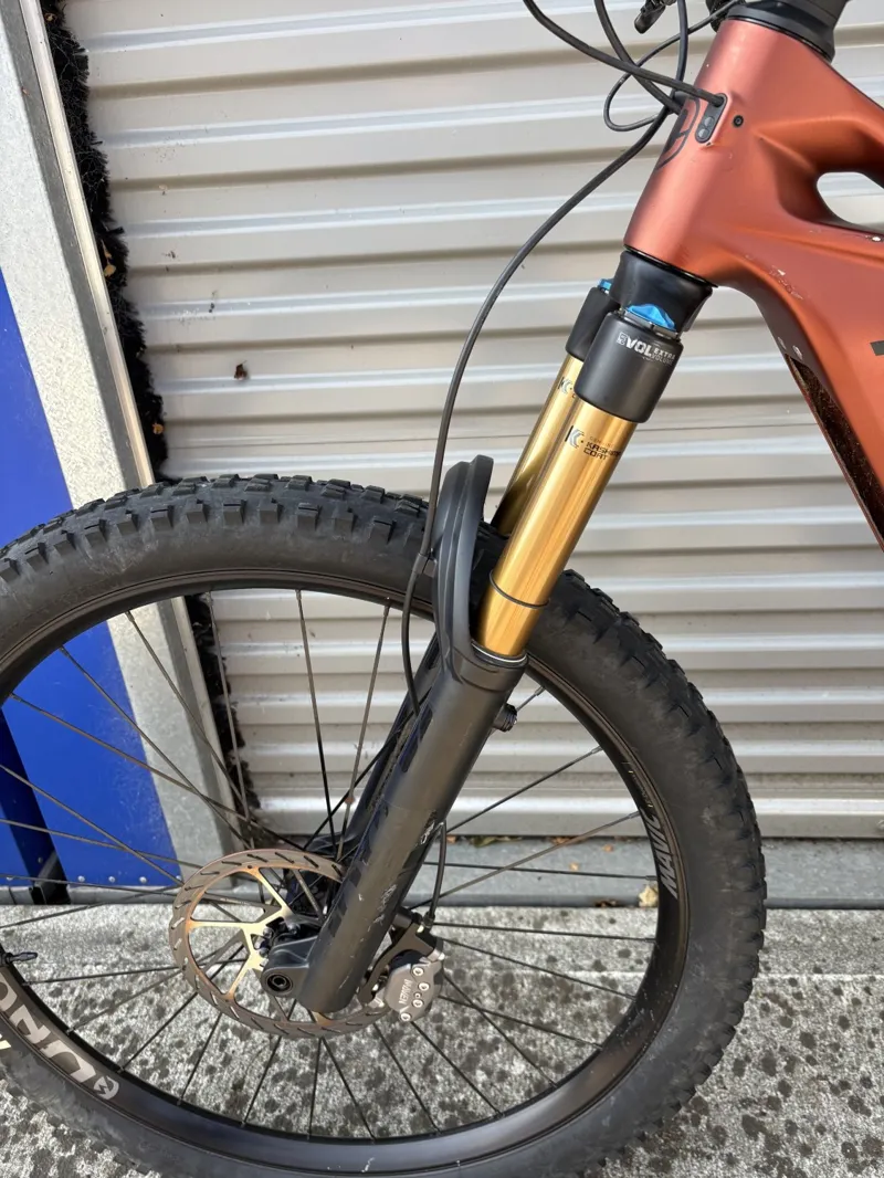 EX DEMO Mondraker Crafty Carbon RR Medium Electric Bike 2025 Earth Red-5