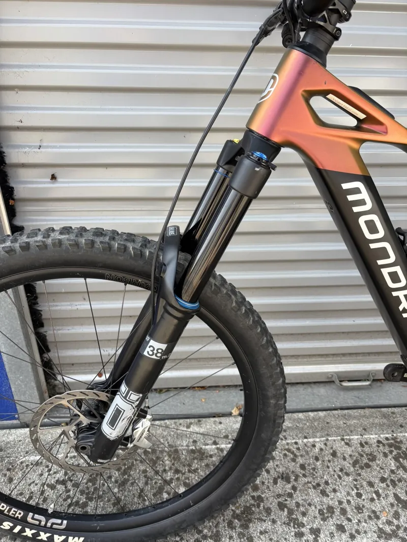 EX DEMO Mondraker Dune XR Medium Electric Bike 2025 Mars-6