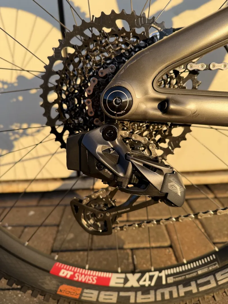 2nd Hand Yeti SB 150 T Series Custom Mountain Bike Black-1