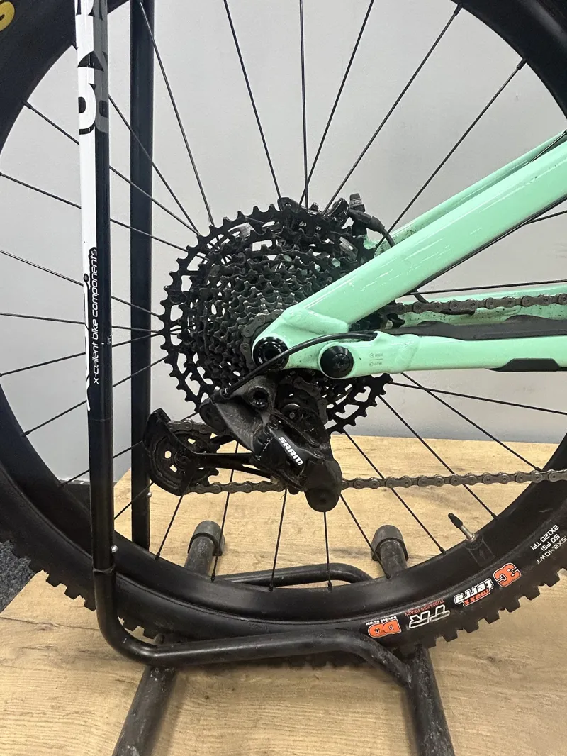 2nd Hand Specialized Levo Alloy S4 Electric Bike 2022 Oasis/Black-2