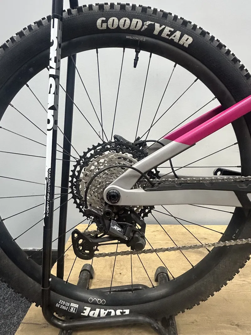 Ex Demo Orbea Rise M10 XL Electric Bike 2023 Custom Grey Pink-2