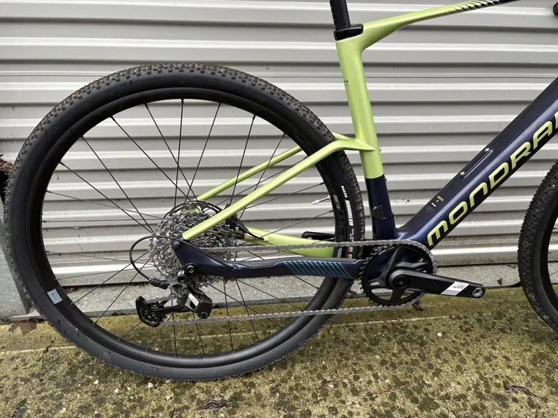 Ex Demo Mondraker Dusty R Large Electric Bike 2025 Black/Lime/Teal-1