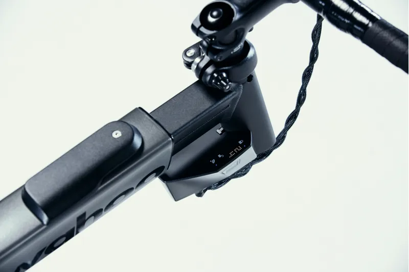 Wahoo KickR Smart Bike With WiFi-3