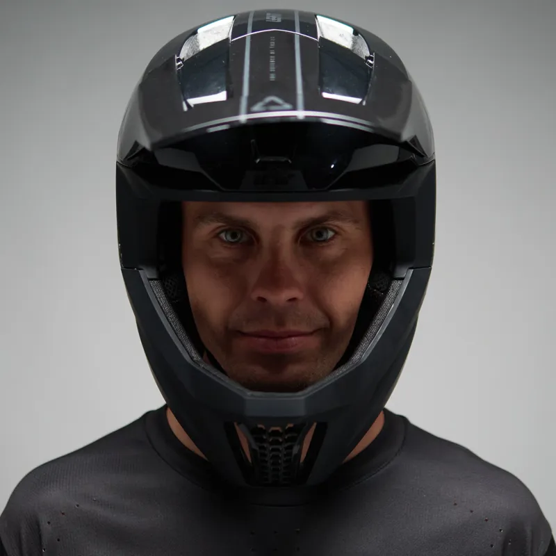 Leatt Gravity 5.0 MTB Helmet Black -3