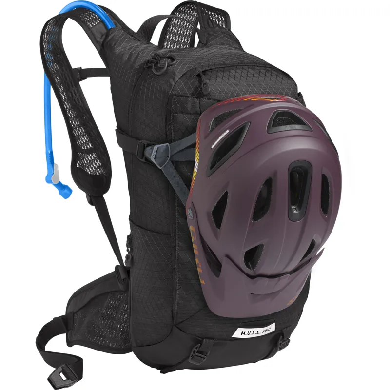 Camelbak Women's M.U.L.E. Pro Hydration Pack With 3l Reservoir Black White 14l-7