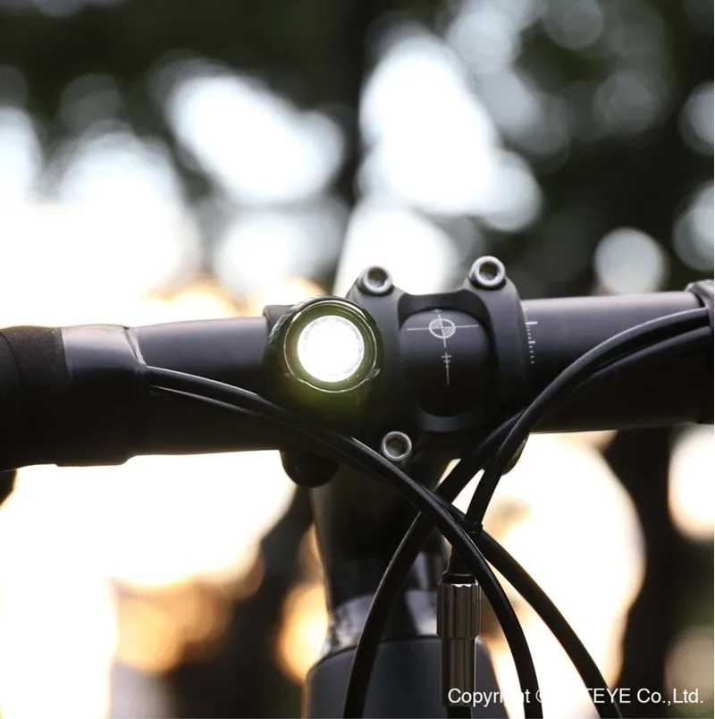 Cateye Orb Rechargeable Front Light Polished Black-2