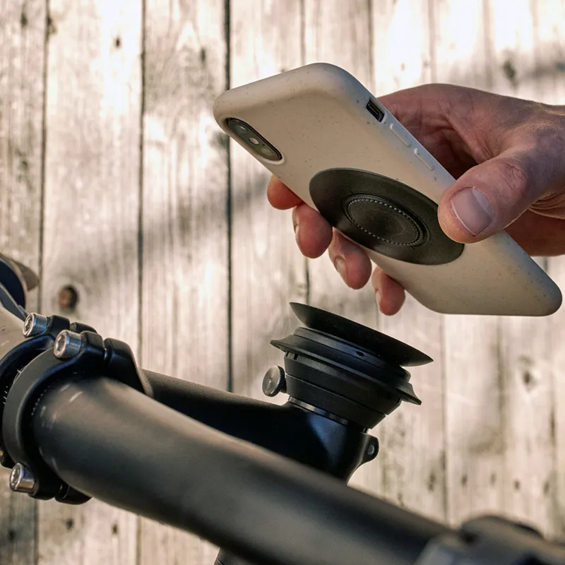 Fidlock Vacuum Patch Universal Adhesive Mount for Smartphone Cases- Clear-3