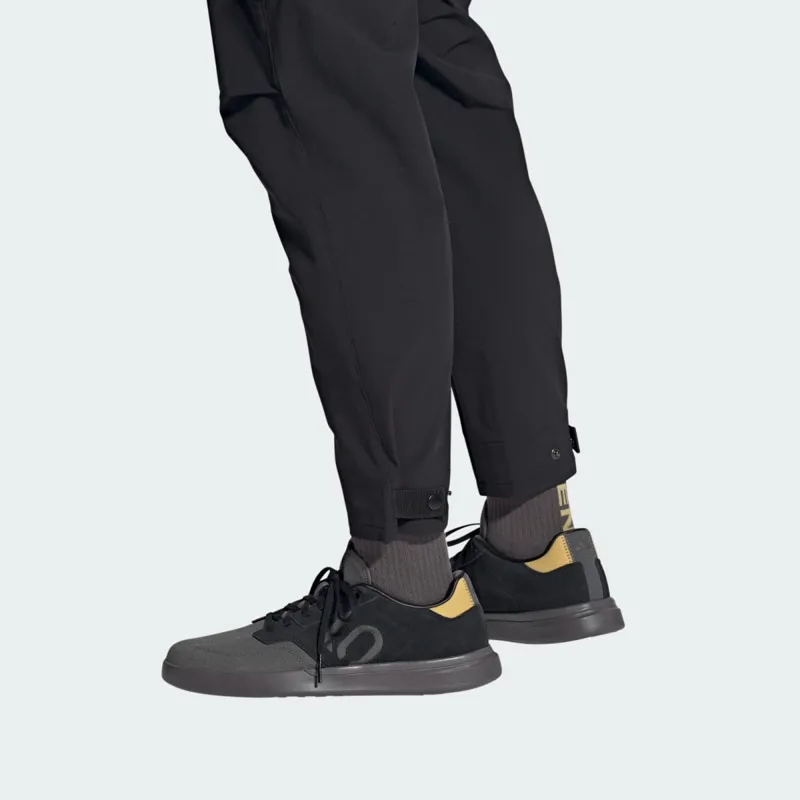 Five Ten Sleuth Flat MTB Shoes Black/ Charcoal/ Oat-11