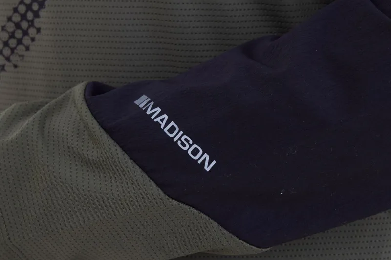 Madison Flux Women's Long Sleeve Trail Jersey Midnight Green/Black-6