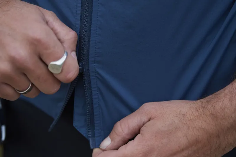 Madison Roam Men's Windproof Primaloft Gilet Lake Blue-3