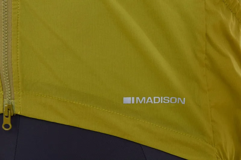 Madison Roam Men's Windproof Primaloft Gilet Moss Green-2