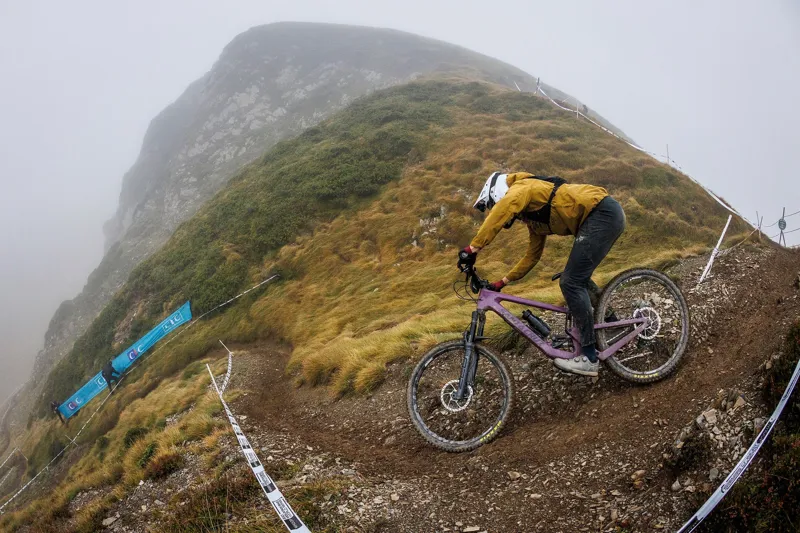 Santa Cruz MegaTower C 70 Mountain Bike 2026 Gloss Silver-2