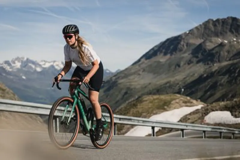 Marin Headlands 3 Gravel Bike 2027 Green Fade-2