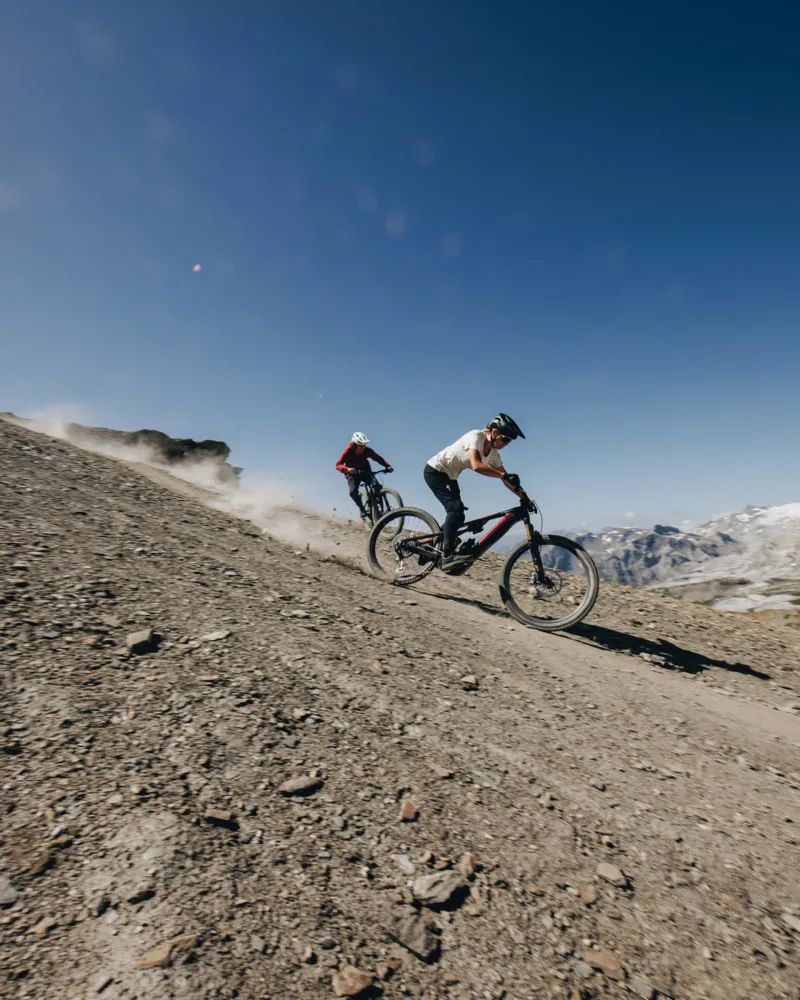 Specialized S-Works Turbo Levo 4 Electric Bike 2026 Gloss Glacial Metallic/Red Pearl/Black Pearl -3