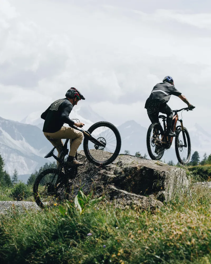 Specialized Turbo Levo 4 Expert Electric Bike 2026 Satin Burnt Gold Metallic/Doppio-5